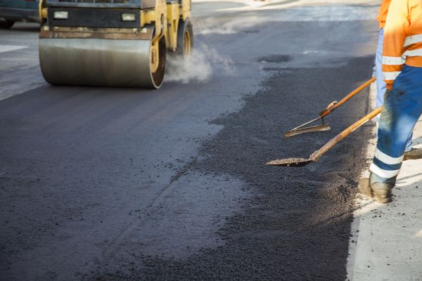 Asphalt Road Repair in Lincoln
