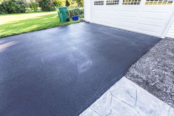 Cost of Blacktop Driveway Service in Lincoln