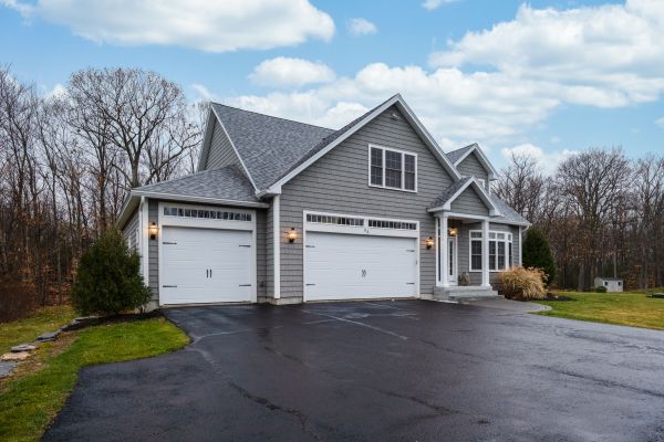 Driveway Asphalt Replacement in Lincoln