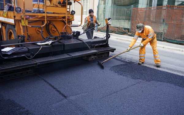 Cost of Asphalt Overlaying in Lincoln